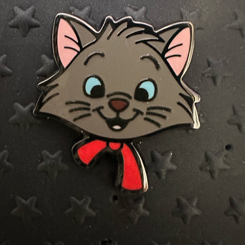 Disney DLP Berlioz The Aristocats "Mini Character Heads" series Pin